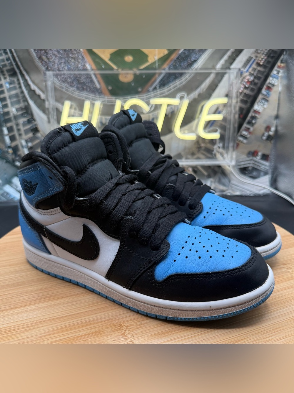 Nike Air Jordan 1 High UNC Toe Blue Black White (GS) Size 3Y